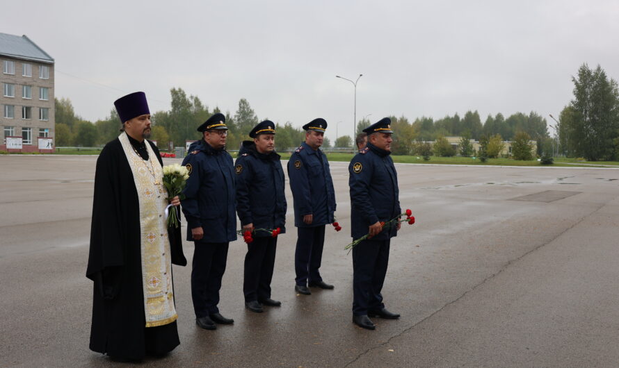 В Пермском институте ФСИН России совершена лития по погибшим сотрудникам уголовно-исполнительной системы