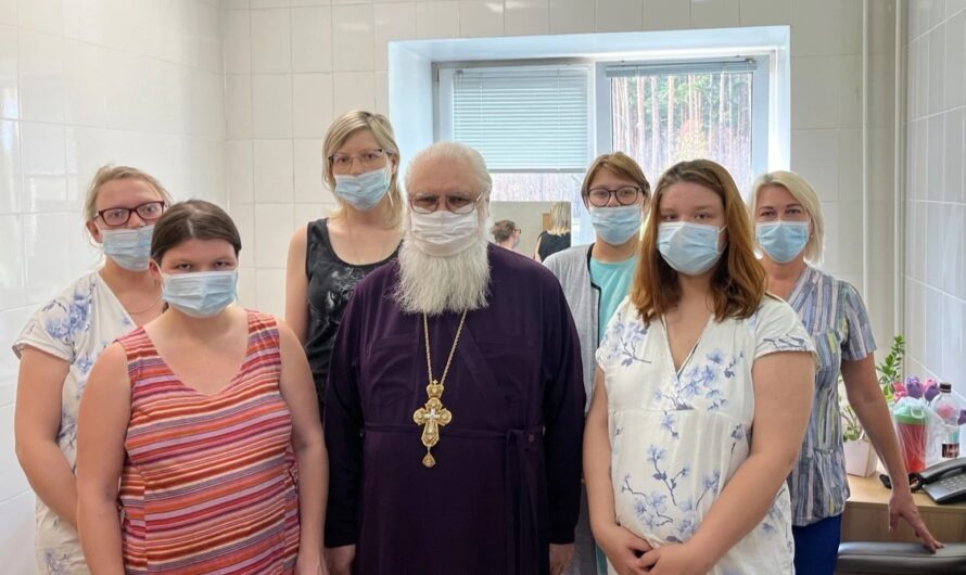 Благочинный Первого Кунгурского церковного округа посетил перинатальный центр