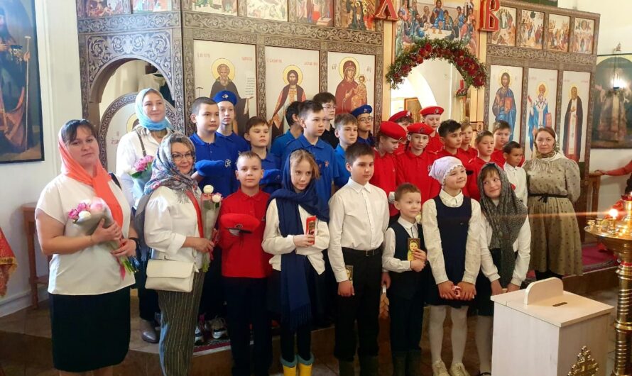Прославляя Воскресшего Господа