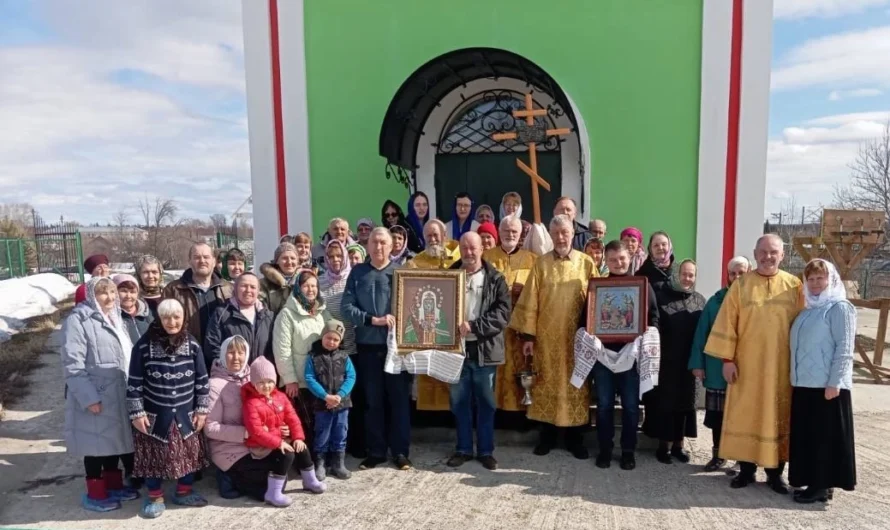 Престольный праздник в Свято-Тихоновском храме поселка Кордон