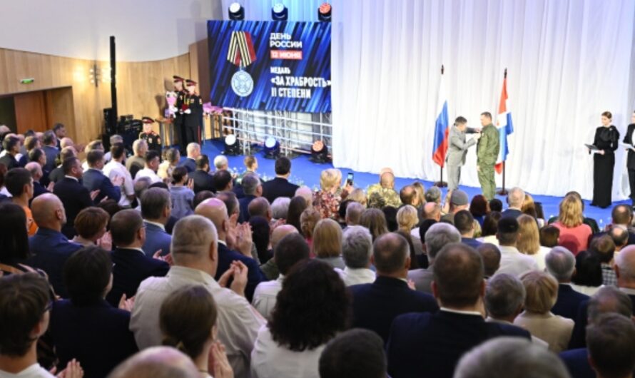 Глава Пермской митрополии, в День России, принял участие в торжественном мероприятии