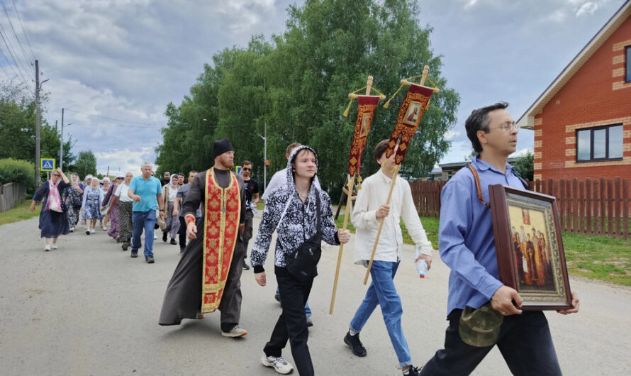 В Чернушке молитвенно отметили день памяти святых Царственных Страстотерпцев