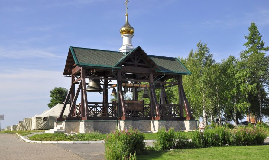 В храмах и монастырях Пермской епархии почтили память святого князя Владимира и День Крещения Руси