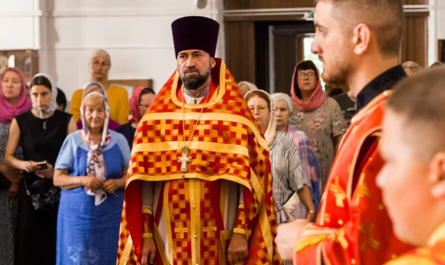 В Култаево молитвенно отметили день обретения мощей священномученика Николая (Бельтюкова)