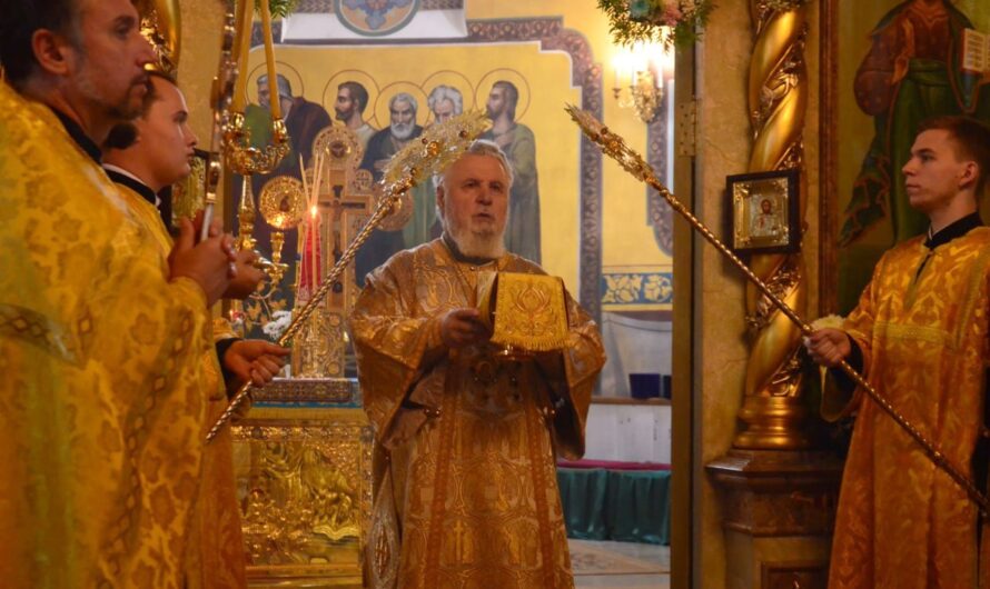 Архиерейское богослужение в Неделю 12-ю по Пятидесятнице