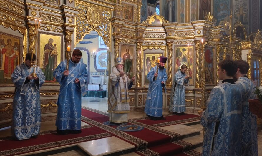 Архиерейское богослужение в праздник Покрова Пресвятой Богородицы