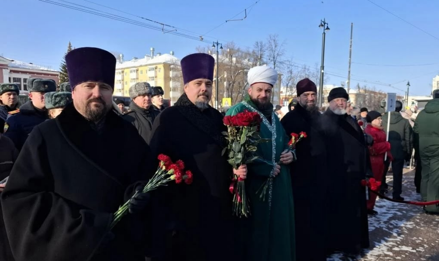 Участие в торжественной церемонии возложения цветов в канун Дня защитника Отечества
