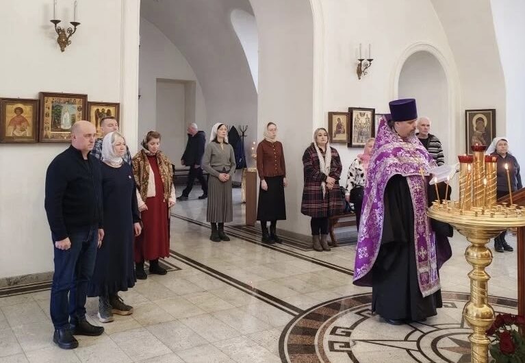 Встреча с добровольцами Патриаршей гуманитарной миссии