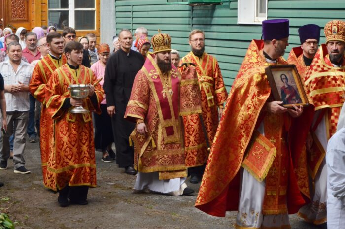 Престольный праздник в Свято-Пантелеимонском храме города Перми