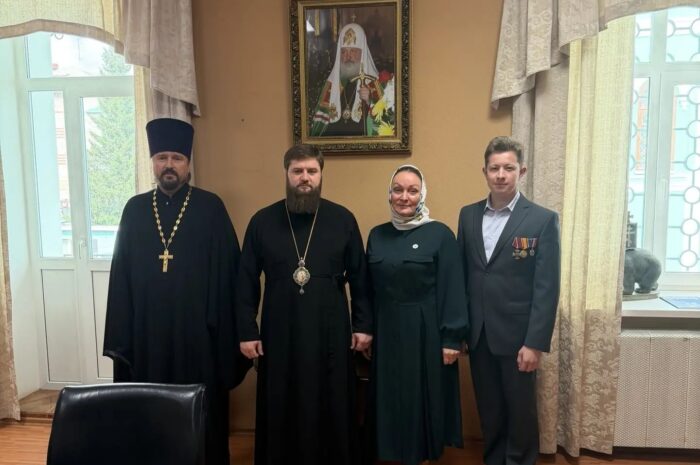 Митрополит Игнатий провел рабочую встречу с руководителем проекта «Подари свой час для Победы»