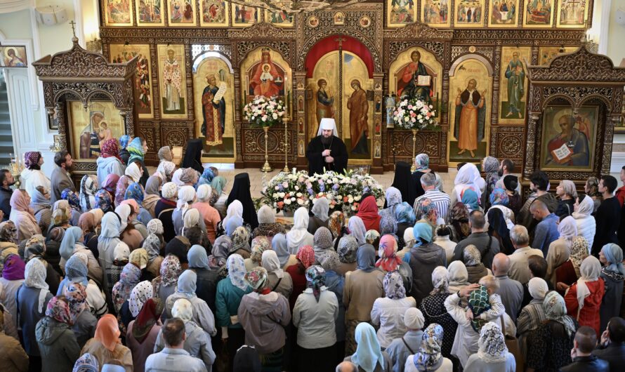 Накануне праздника Успения Пресвятой Богородицы Глава Пермской митрополии совершил Всенощное бдение в Успенском женском монастыре