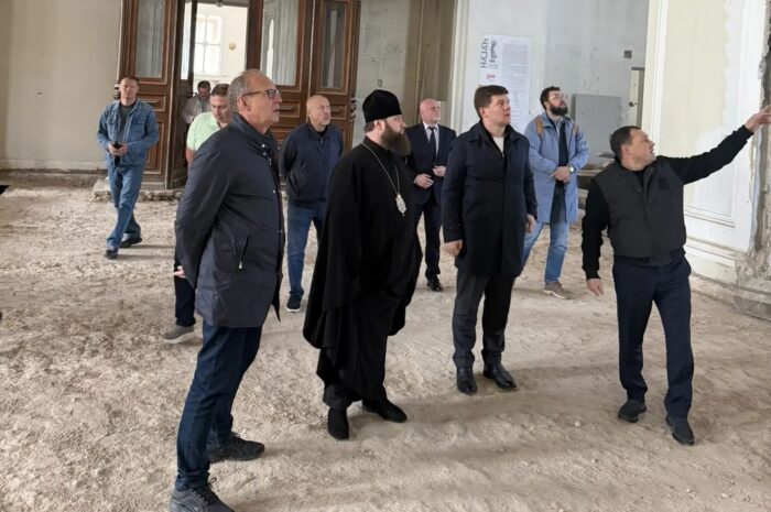 Глава Пермской митрополии принял участие в выездном совещании по вопросам реконструкции Спасо-Преображенского собора и Архиерейского квартала