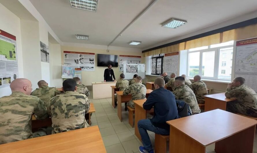 Встреча священнослужителя с Росгвардейцами