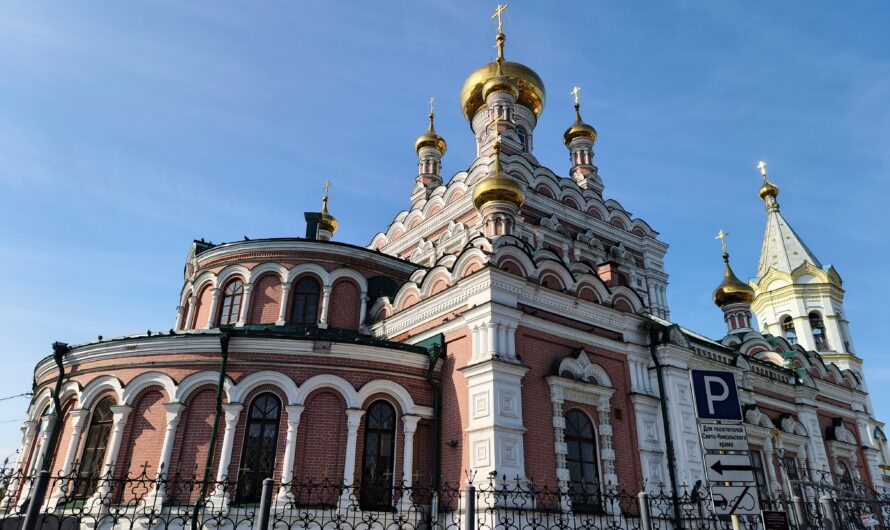 Митрополит Игнатий совершил Божественную литургию и молебен на начало нового учебного года в Кунгурском монастыре