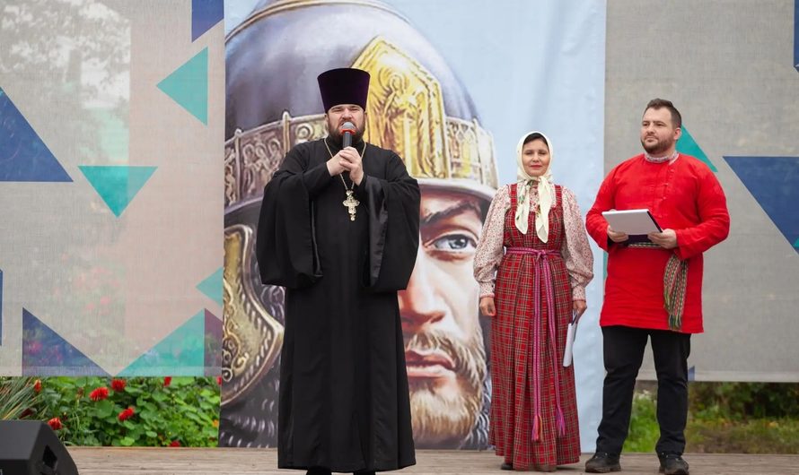 XIV Духовно-исторический фестиваль имени Александра Невского прошел в Лобаново