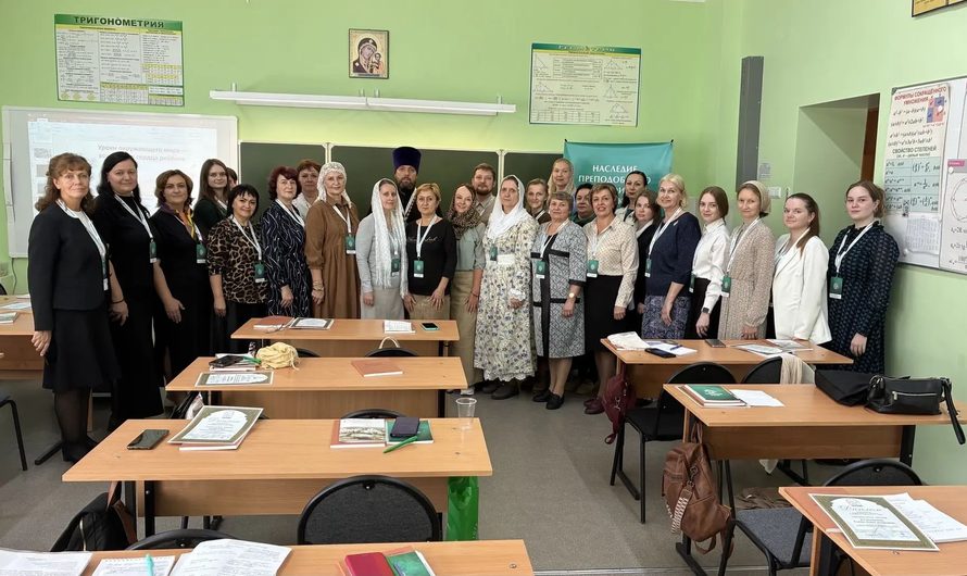 Педагог пермской школы стал лауреатом конкурса «Серафимовский учитель»