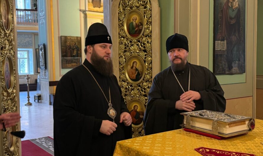 Митрополит Игнатий и епископ Софроний Нарьян-Марский и Мезенский посетили храмы Перми