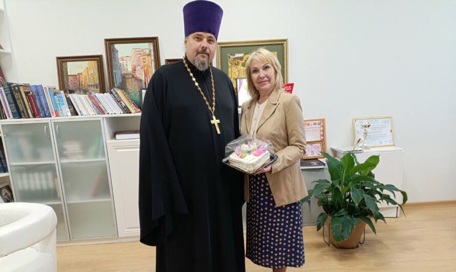 Священнослужитель поздравил директоров пермских гимназий с профессиональным праздником