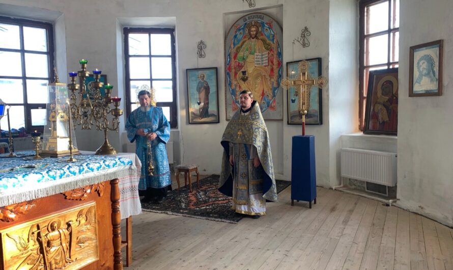 В селе Крылово молитвенно отметили престольный праздник Покровского храма