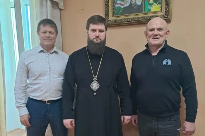 Митрополит Игнатий встретился с представителями спортивного сообщества Перми